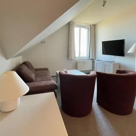 アパート Residenz Am Rosengarten 34 ヴァンガーオーゲ